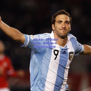 世体独家，巴萨引援战略升级，瞄准后腰+中卫双能悍将补强防线