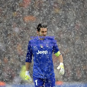 NBA赛季助攻榜震撼发布！中锋登顶引领新时代，库里竟无缘榜单